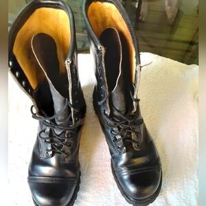 Carolina Jump Boots 9 EUC